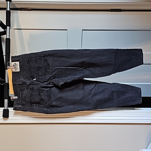 Silver Tab Levi mom jeans - Picture 3 of 8